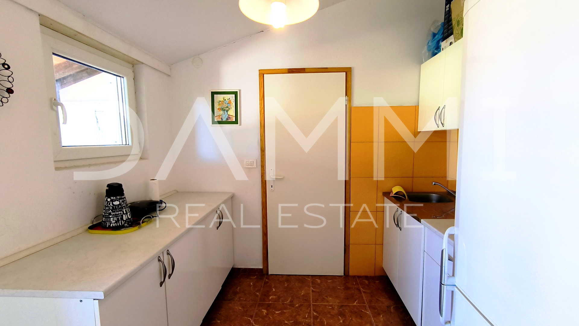 ISTRA&comma; MAR&Ccaron;ANA - renovirana istarska ku&cacute;a s lijepim dvori&scaron;tem&comma; blizina pla&zcaron;e