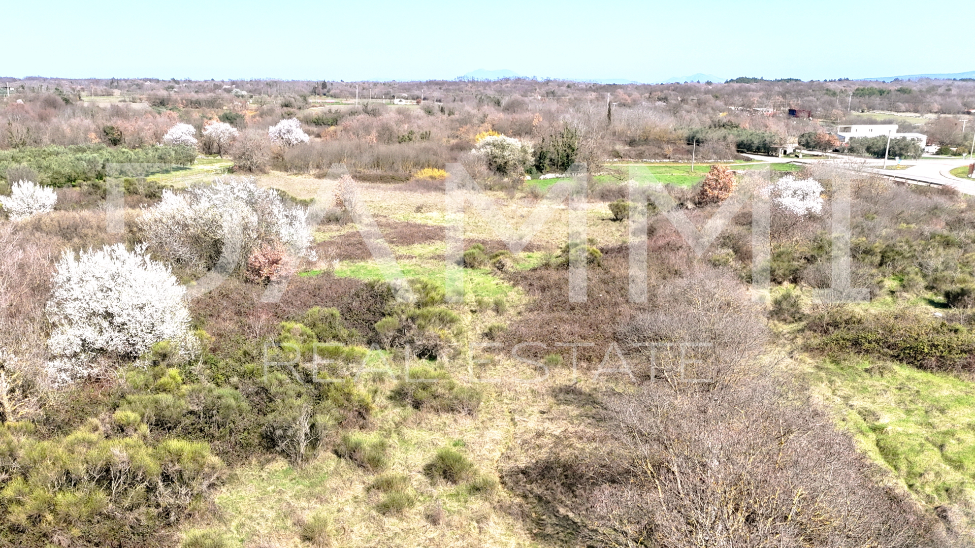 Istra&comma; Mar&ccaron;ana - terreno edificabile in zona industriale