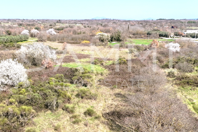 Istra, Marčana - terreno edificabile in zona industriale