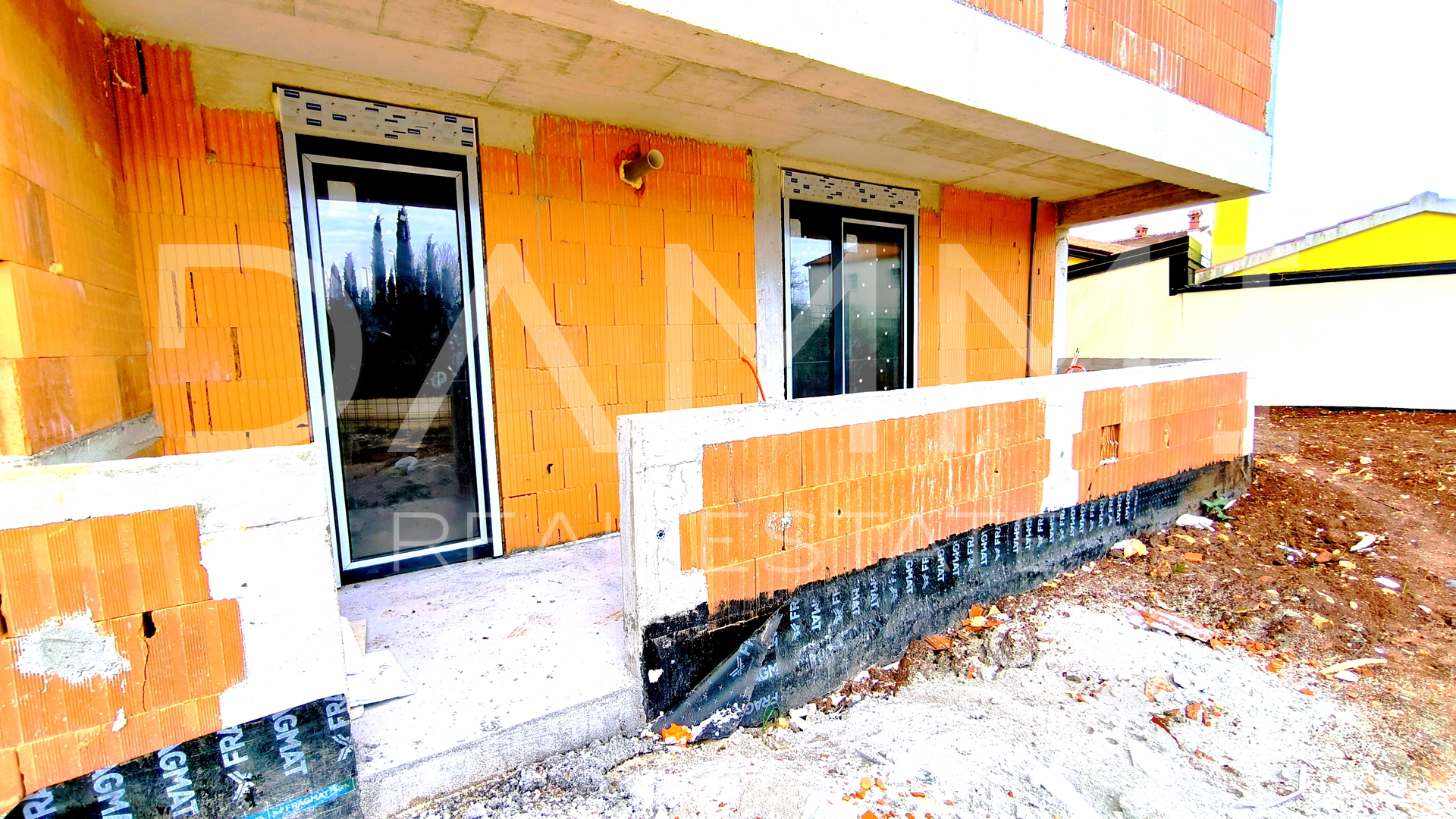 Istra&comma; Pula - dvosoban stan&comma; novogradnja&comma; prizemlje