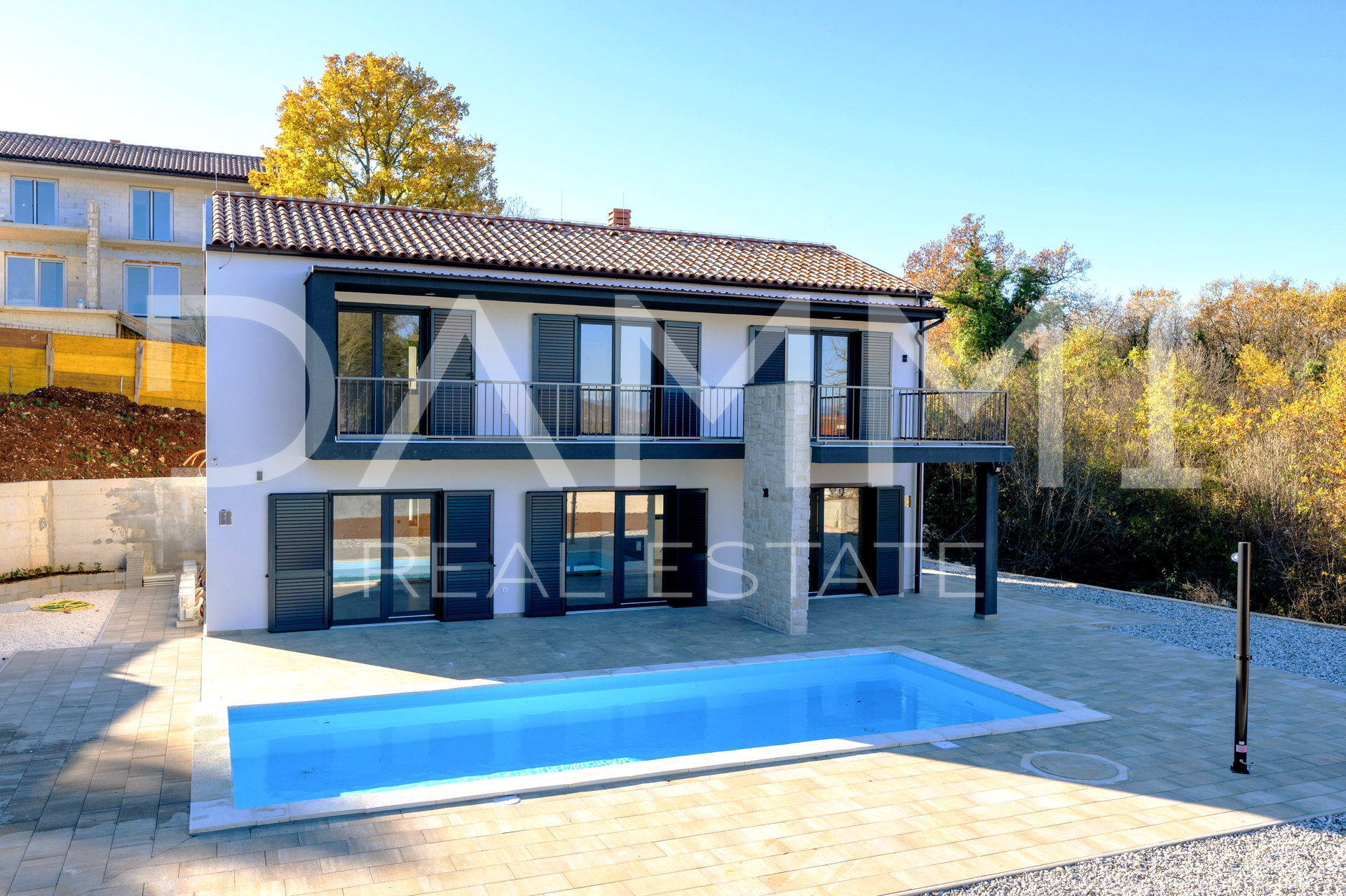 Istra&comma; Rakalj- moderna vila s bazenom&comma; pogled more