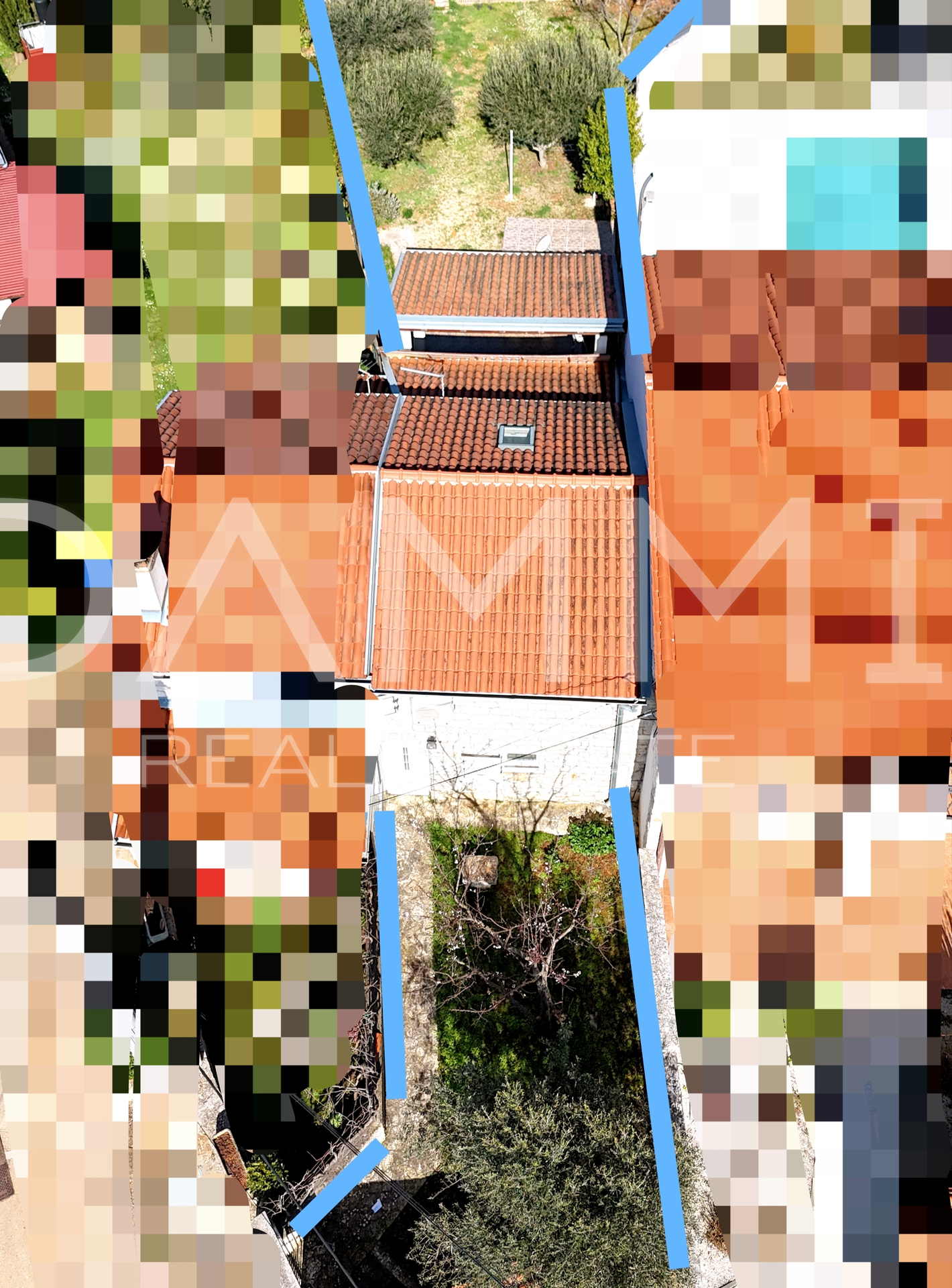 ISTRA&comma; MAR&Ccaron;ANA &ndash; renoviertes istrisches Haus mit sch&ouml;nem Innenhof&comma; strandnah