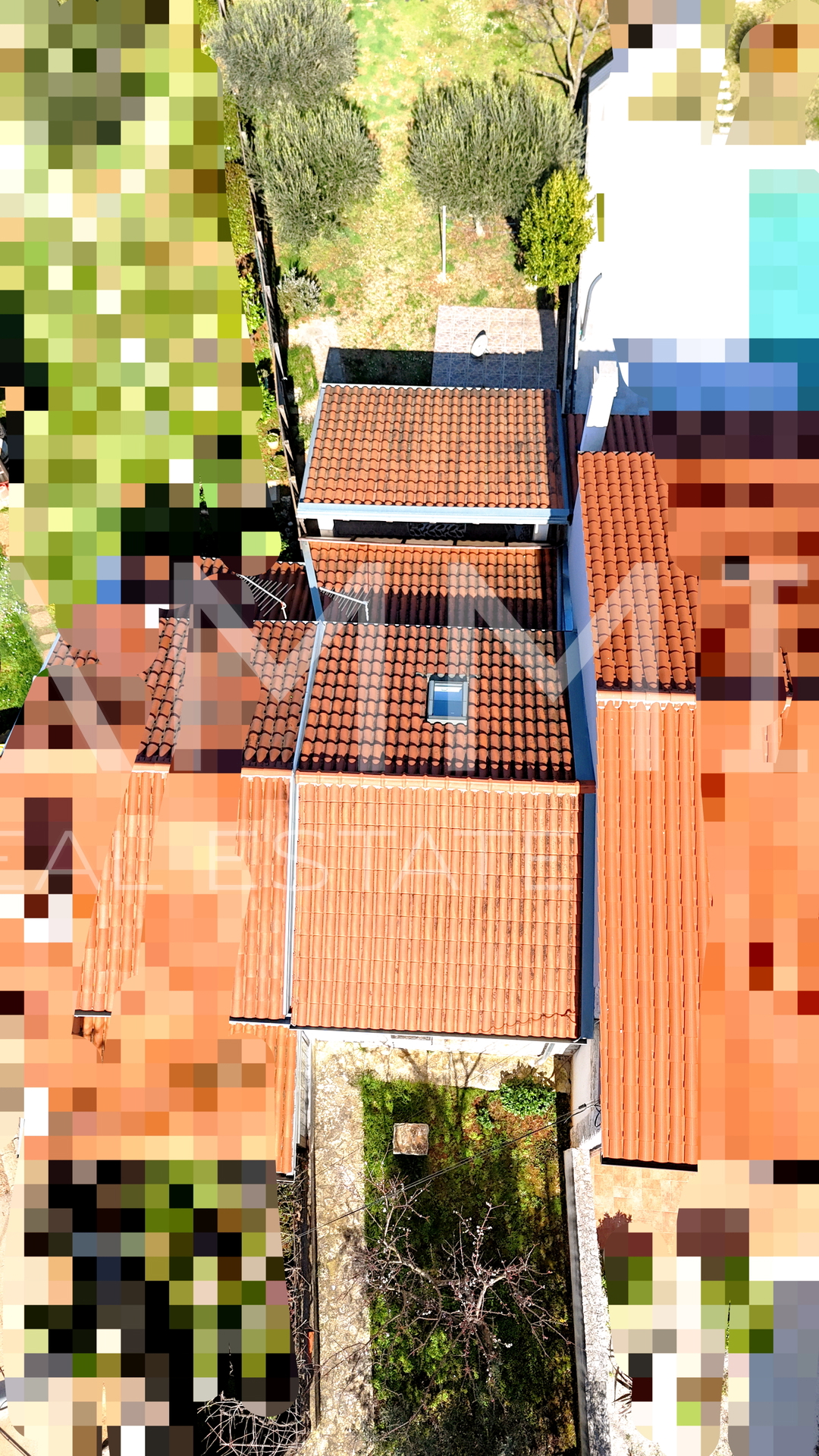 ISTRA&comma; MAR&Ccaron;ANA &ndash; renoviertes istrisches Haus mit sch&ouml;nem Innenhof&comma; strandnah