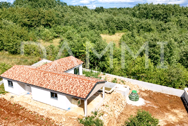 Istra, Žminj - kuća sa bazenom, novogradnja