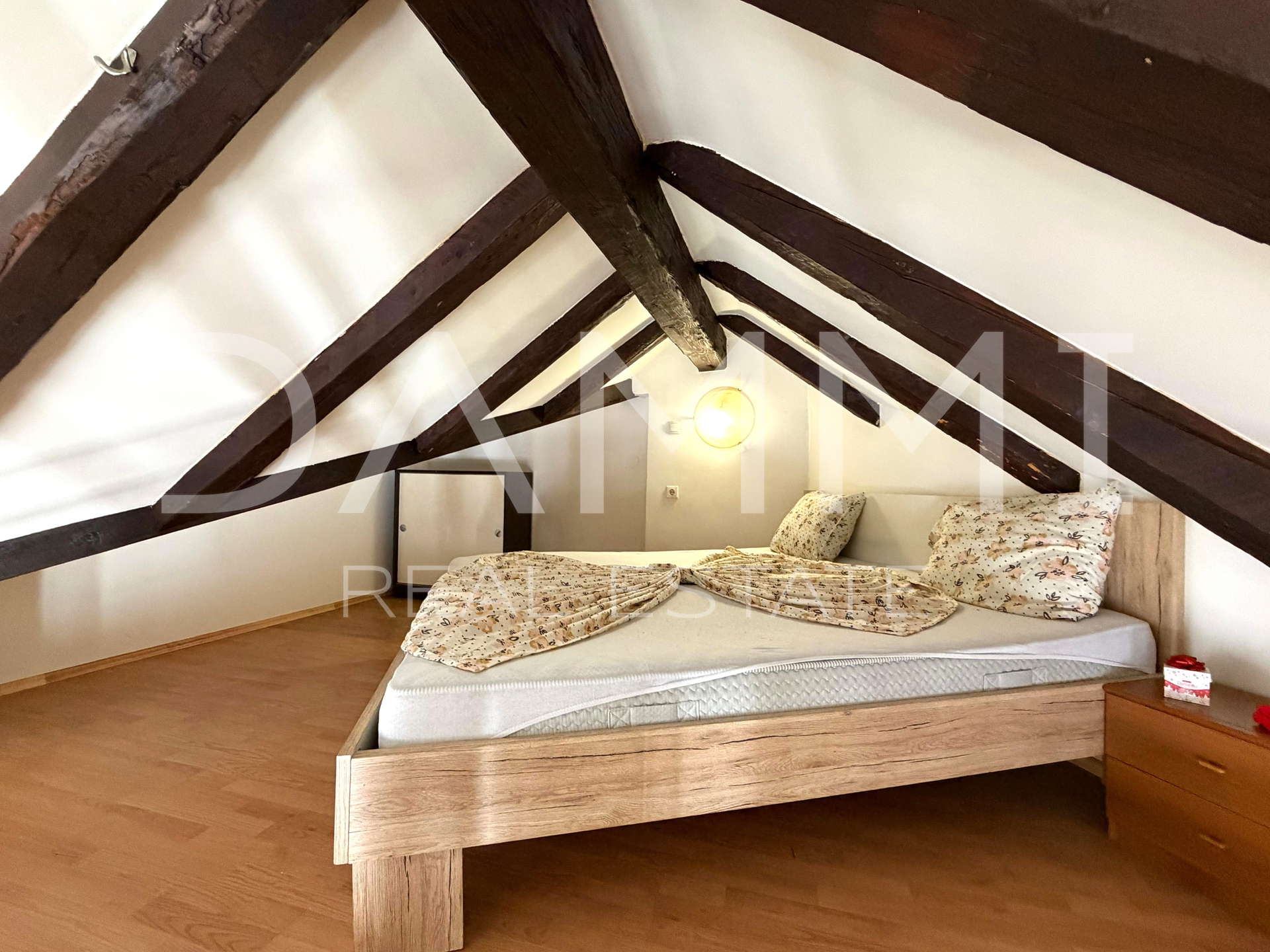 Pula&comma; Stoja&comma; ure&dstrok;en stan na odli&ccaron;noj lokaciji