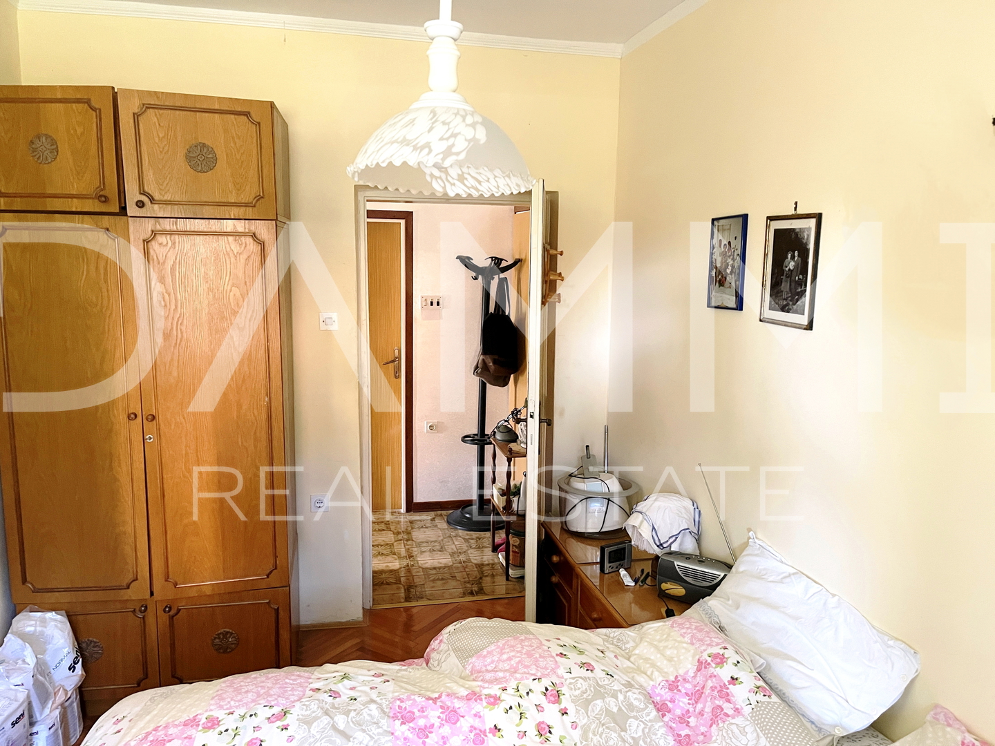 Istra&comma; Umag - samostoje&cacute;a apartmanska ku&cacute;a&comma; 100 m od pla&zcaron;e&comma; pogled more