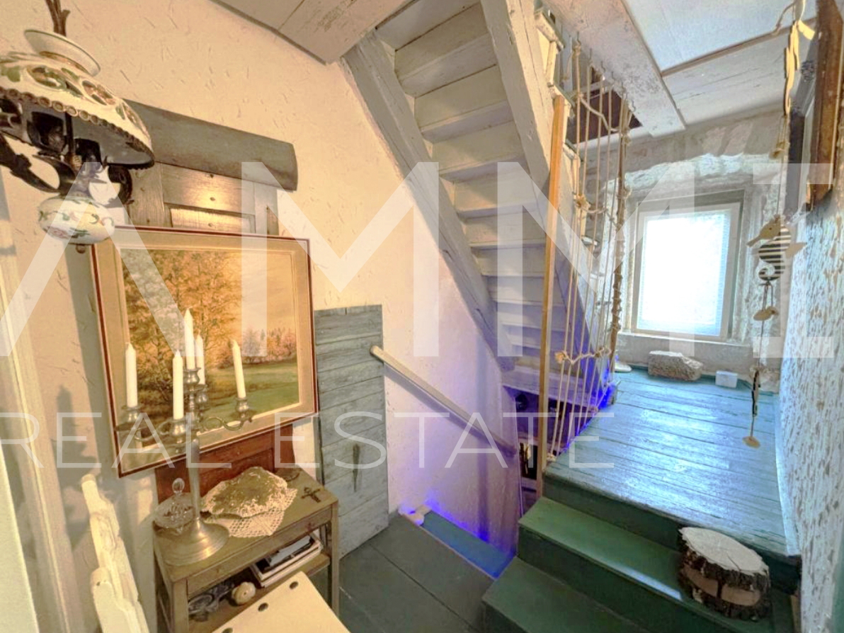 Istra&comma; Krnica - &scaron;armantna kamena ku&cacute;a sa bazenom