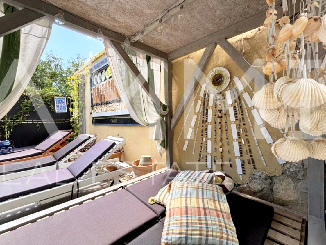 Istra&comma; Krnica - &scaron;armantna kamena ku&cacute;a sa bazenom