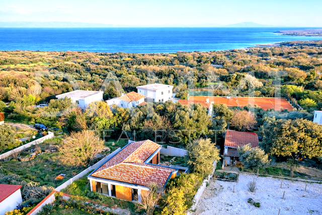 Istra, Ližnjan - kuća sa bazenom u roh-bau fazi