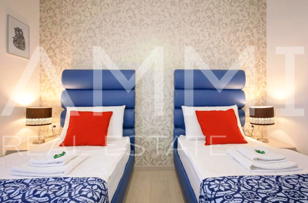 Pula&comma; centro - appartamento con 4 unit&agrave; e parcheggio