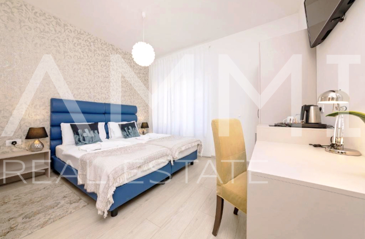 Pula&comma; centro - appartamento con 4 unit&agrave; e parcheggio