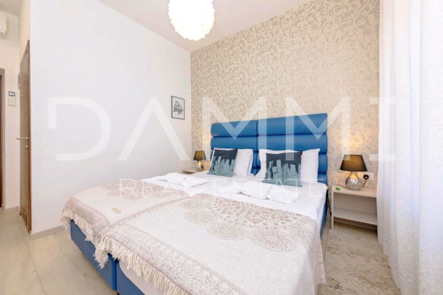 Pula, Zentrum – Wohnung mit 4 Einheiten und Parkplatz