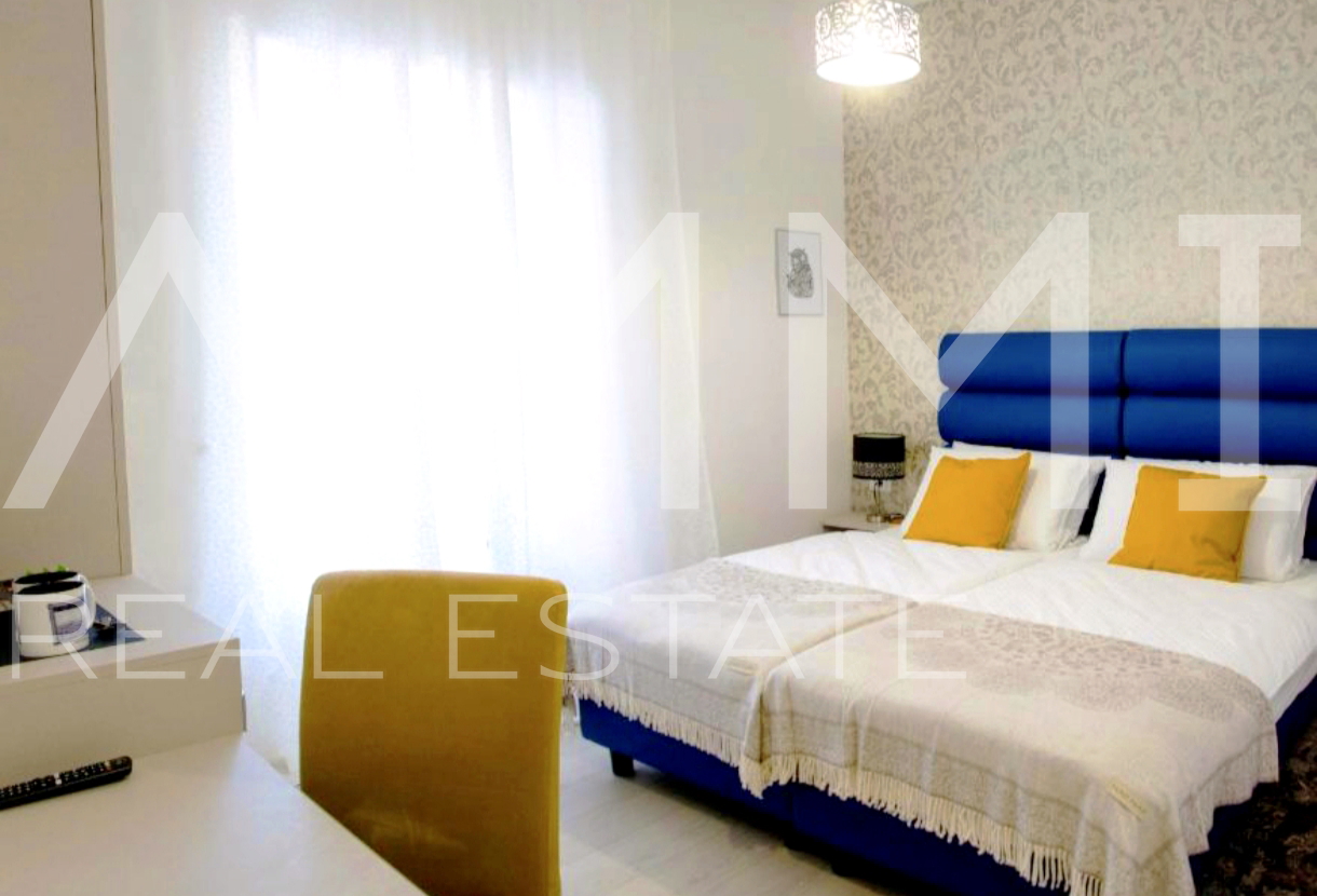 Pula&comma; centro - appartamento con 4 unit&agrave; e parcheggio