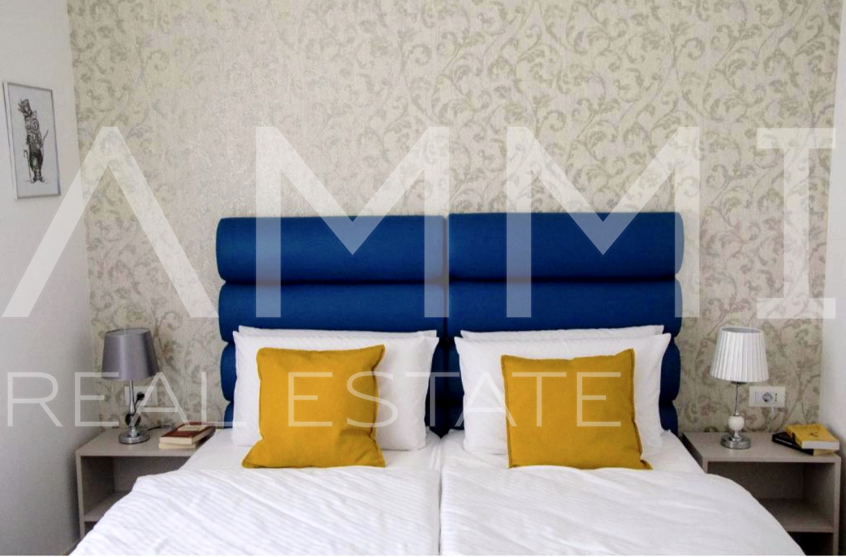 Pula&comma; centro - appartamento con 4 unit&agrave; e parcheggio