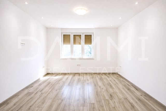 Pula Zentrum – neu renovierte Zweizimmerwohnung, perfekte Lage