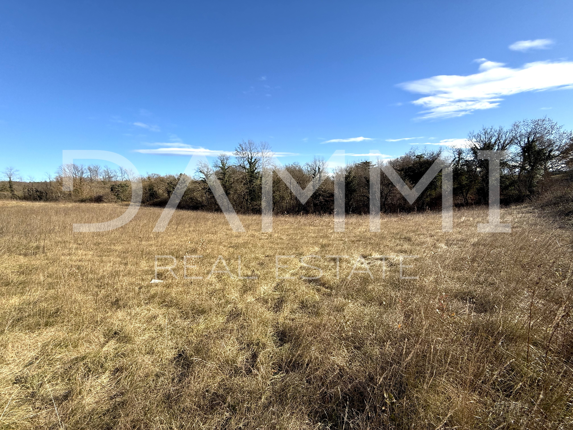 ISTRA, ŽMINJ - Bauland in der Nähe des Zentrums 3000 m2