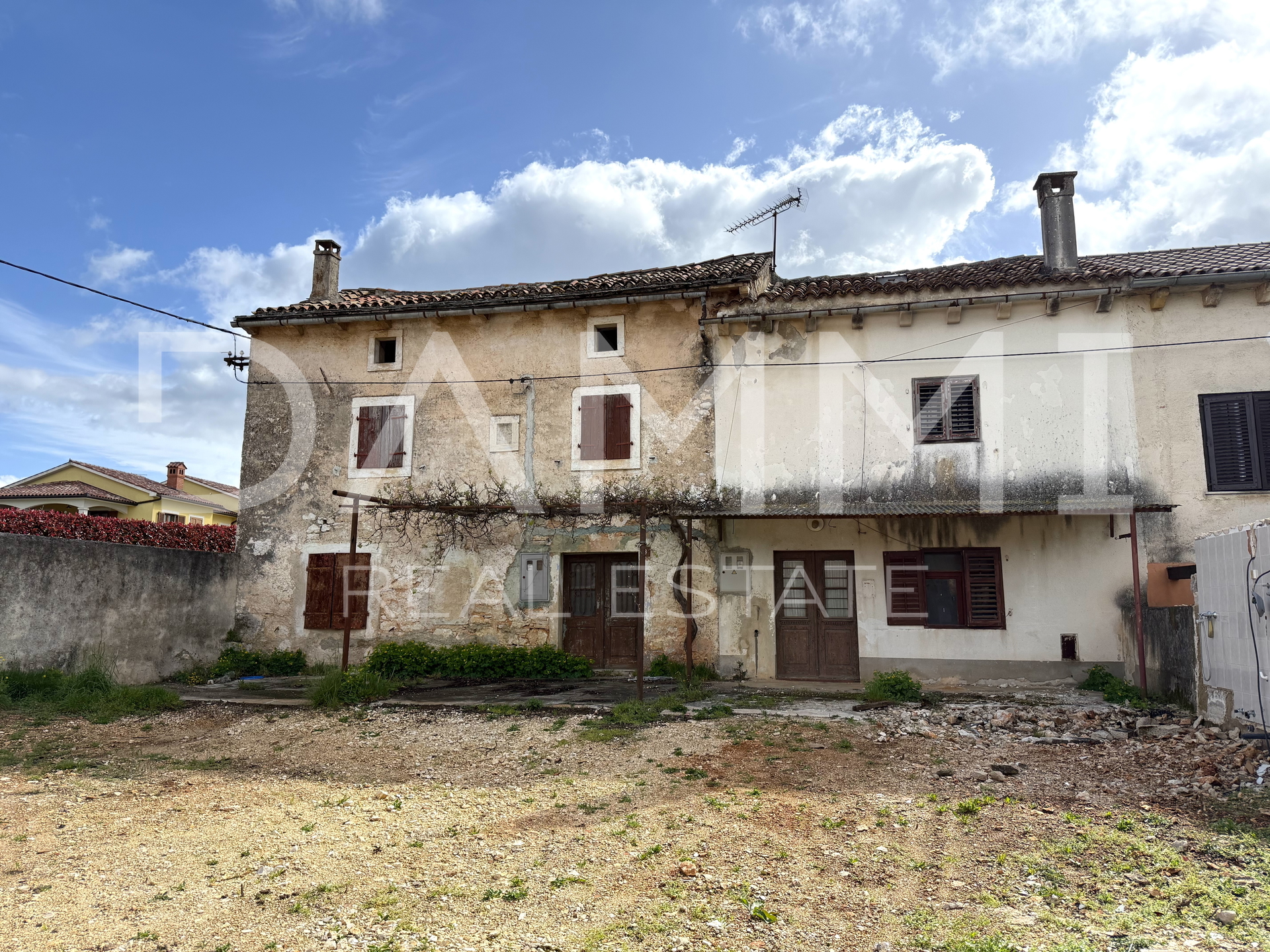 ISTRA, ŽMINJ - Casa in pietra con cortile di 500 m2