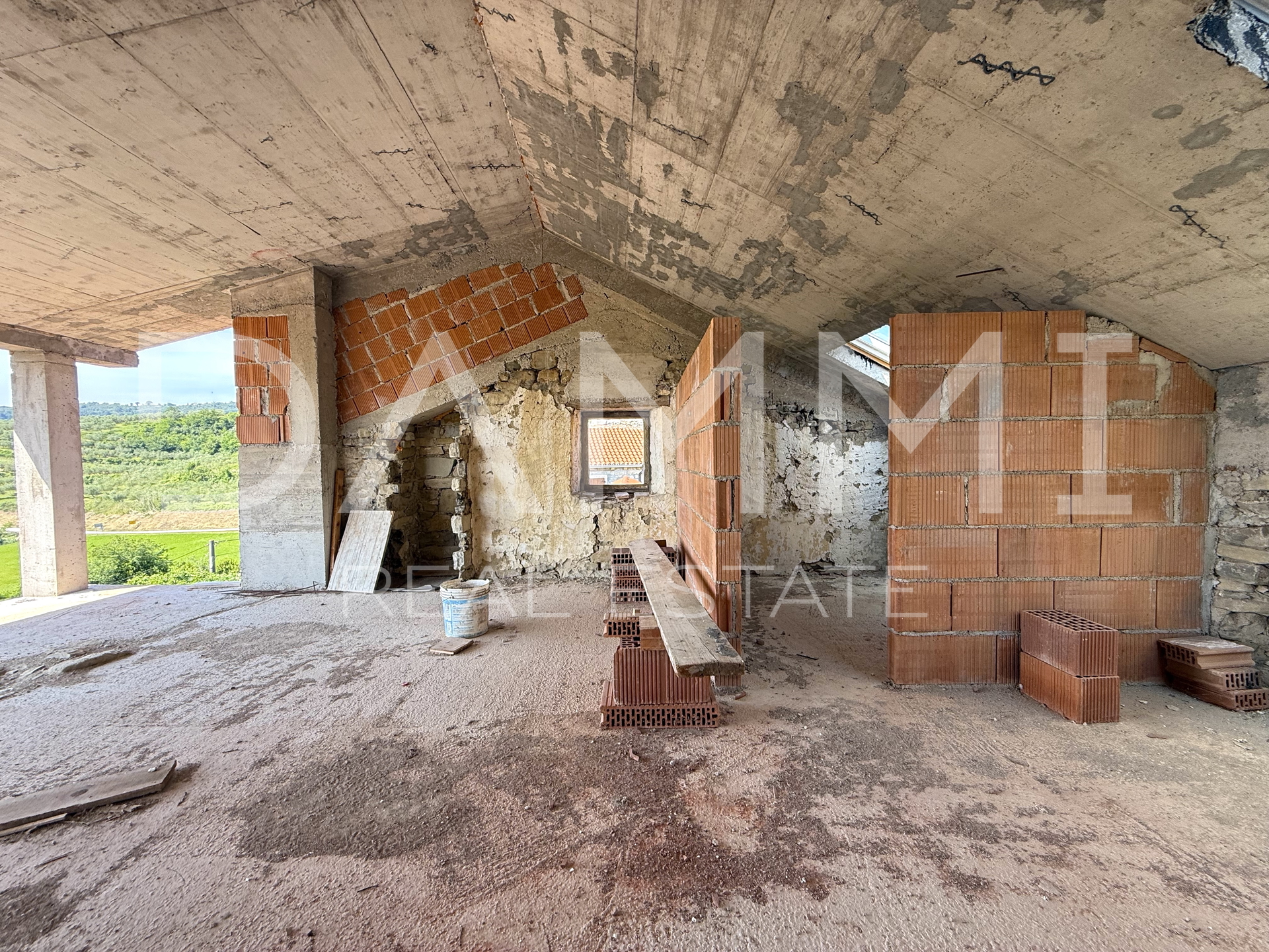 ISTRA, GROŽNJAN - Casa in pietra con vista panoramica ESCLUSIVO!