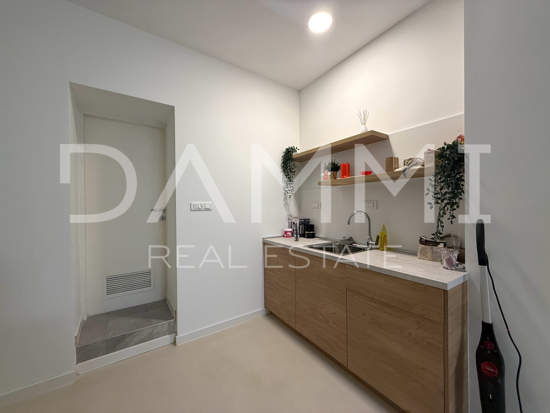 SAMOBOR - Poslovni prostor u centru