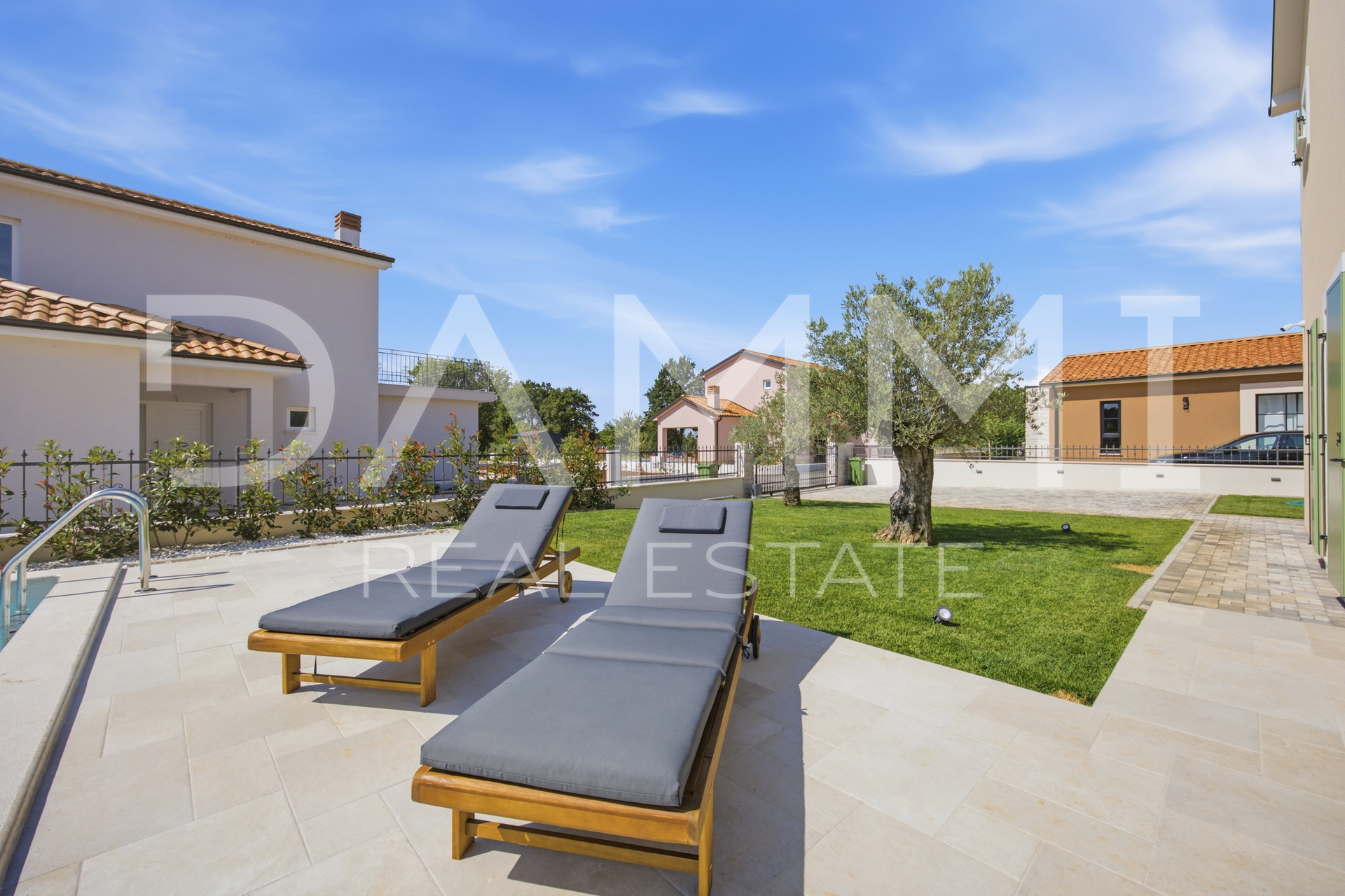 ISTRA&comma; &Zcaron;MINJ - Mediteranska ku&cacute;a s bazenom