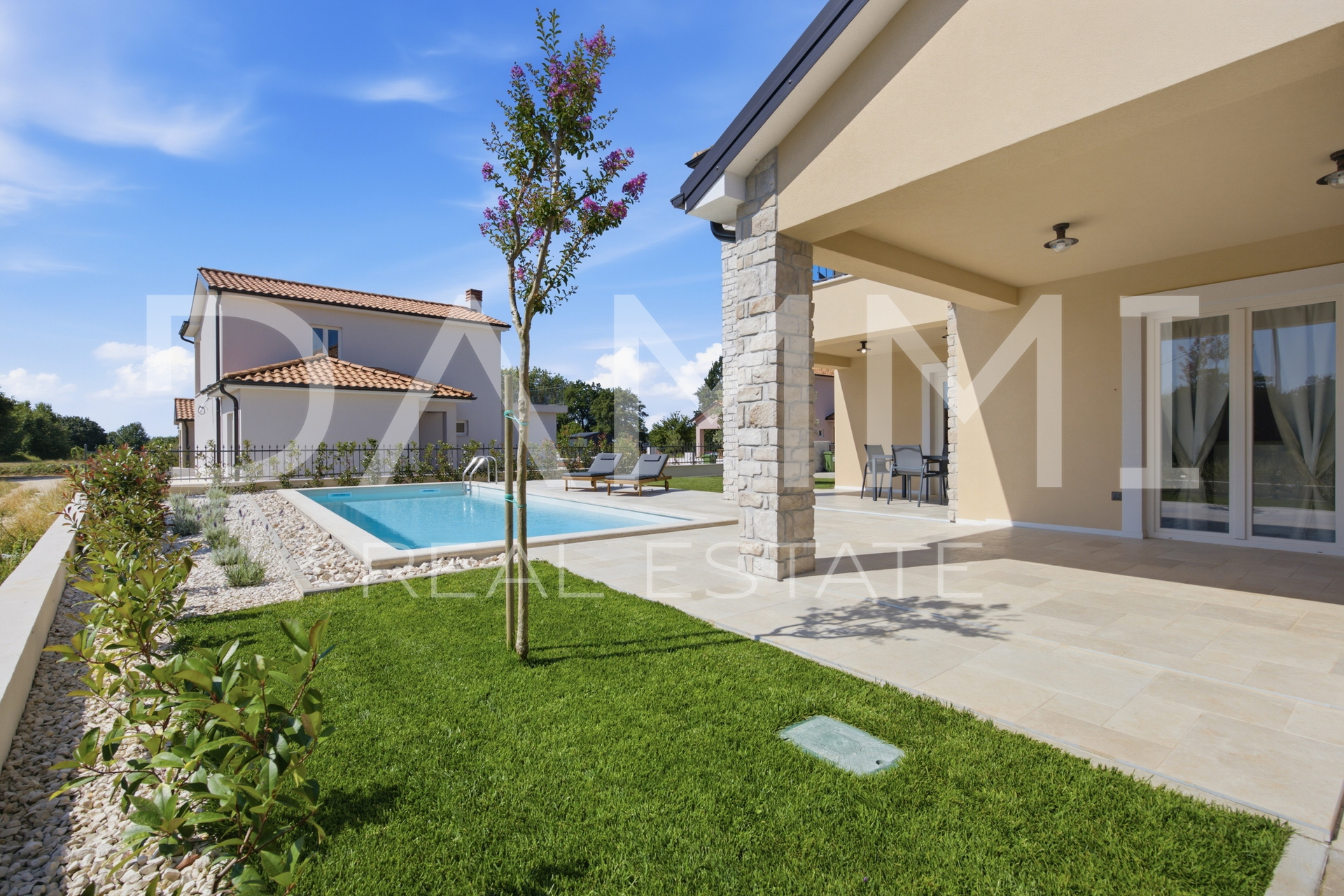 ISTRA&comma; &Zcaron;MINJ - Mediteranska ku&cacute;a s bazenom
