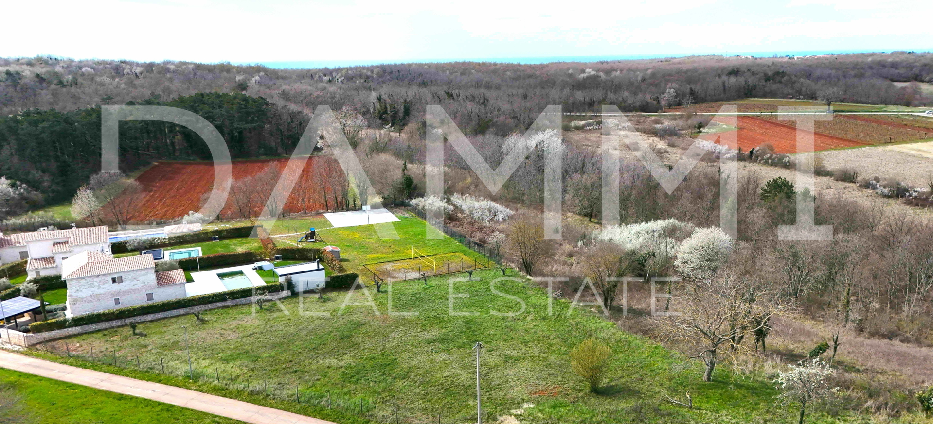 ISTRA&comma; VI&Zcaron;INADA - Gra&dstrok;evinsko zemlji&scaron;te na mirnoj lokaciji