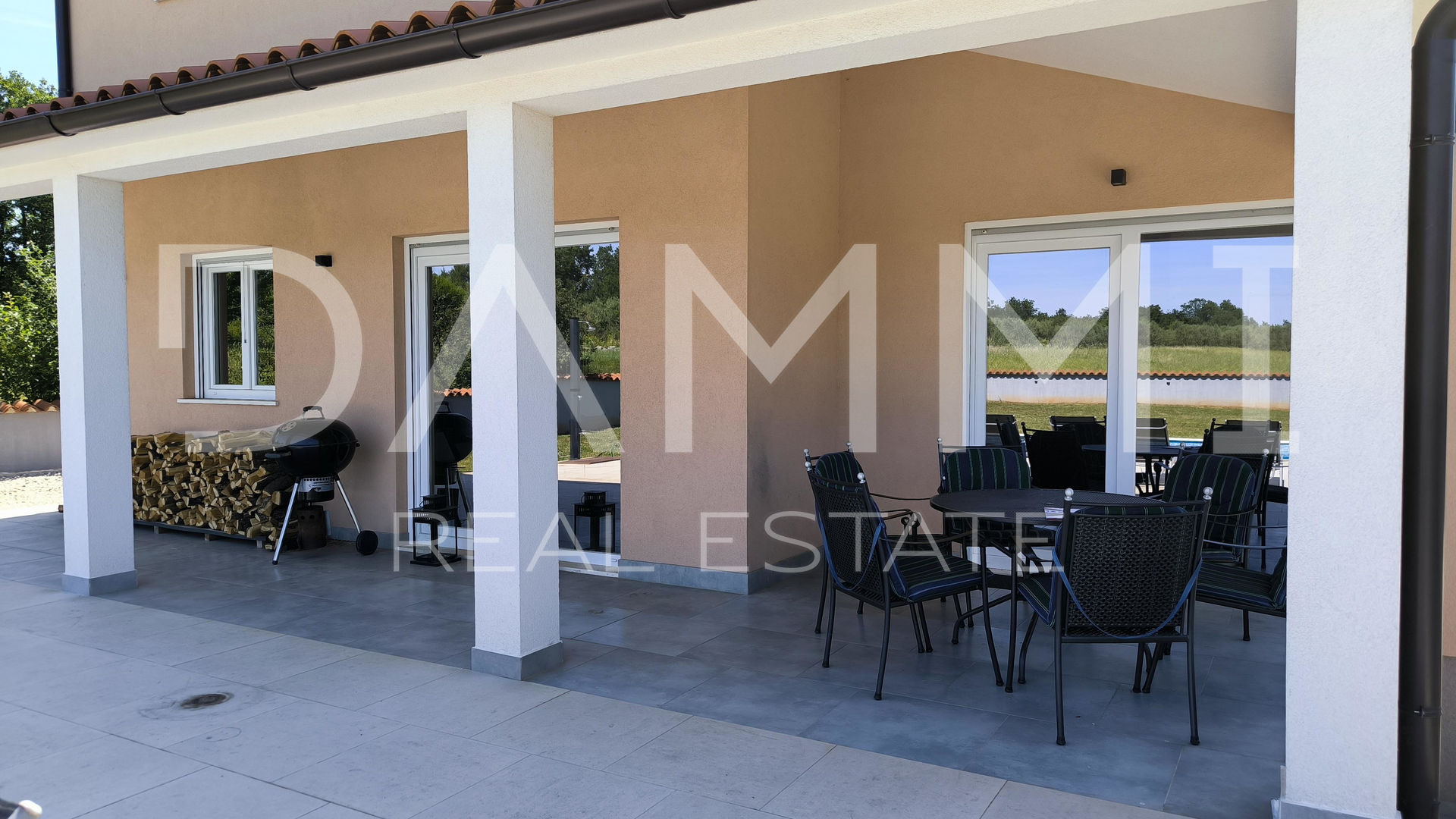 Istra&period; Vodnjan - vila sa bazenom&comma; predivna oku&cacute;nica