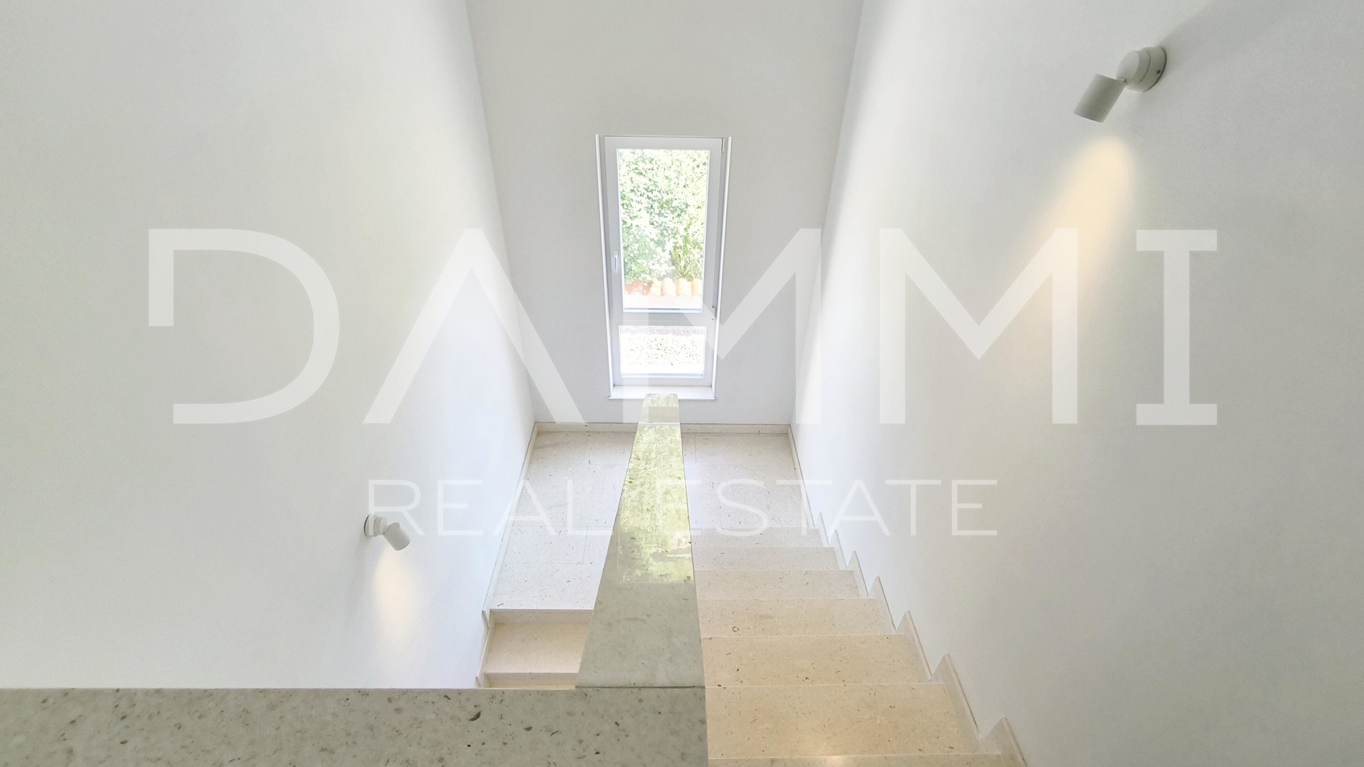 Istra&period; Vodnjan - vila sa bazenom&comma; predivna oku&cacute;nica