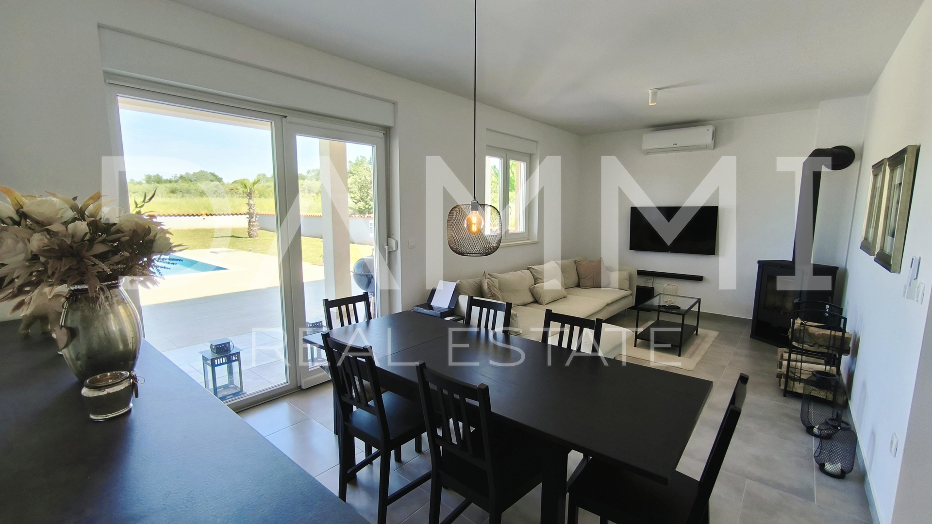 Istra&period; Vodnjan - vila sa bazenom&comma; predivna oku&cacute;nica