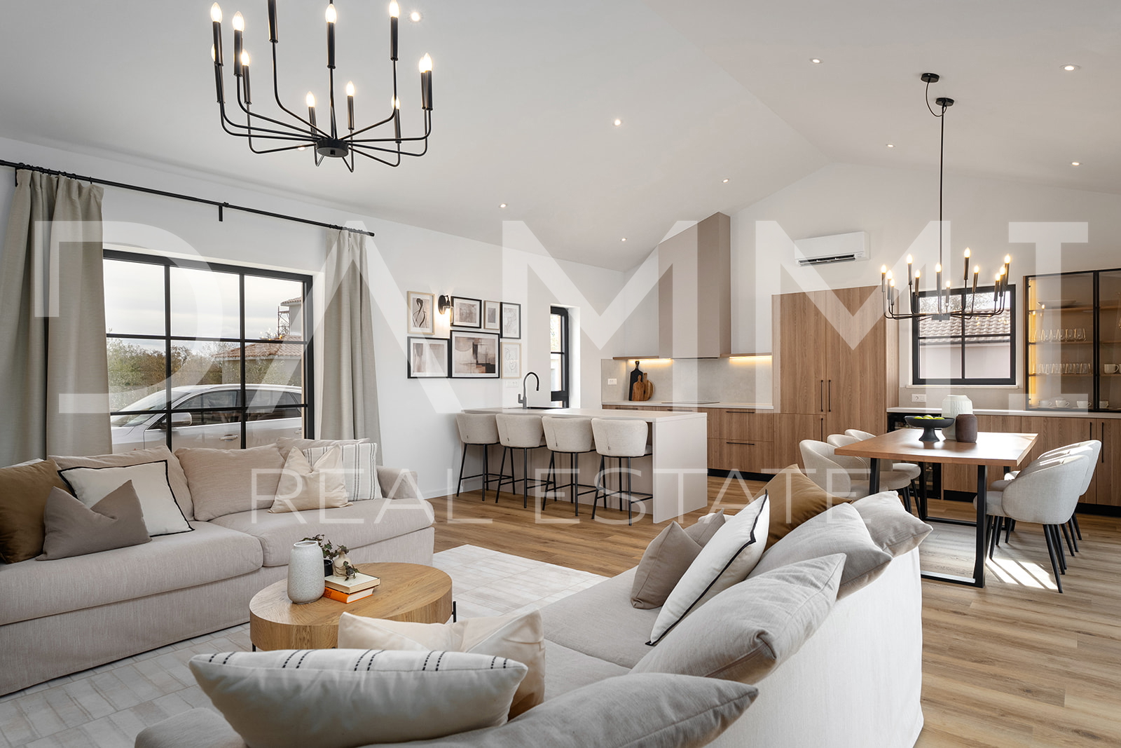 ISTRIA, ŽMINJ - Charming single-storey house with swimming pool