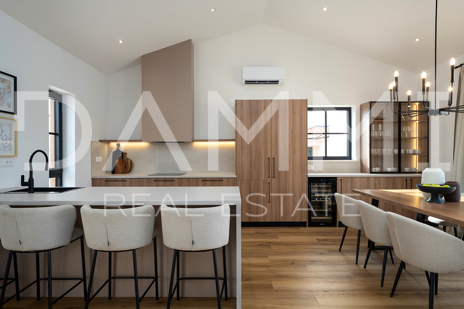 ISTRIA, ŽMINJ - Charming single-storey house with swimming pool