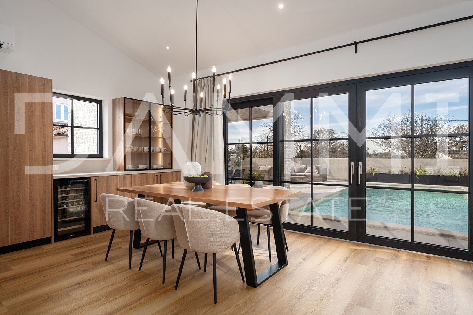 ISTRIA, ŽMINJ - Charming single-storey house with swimming pool