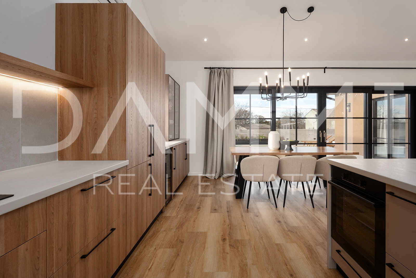 ISTRIA, ŽMINJ - Charming single-storey house with swimming pool