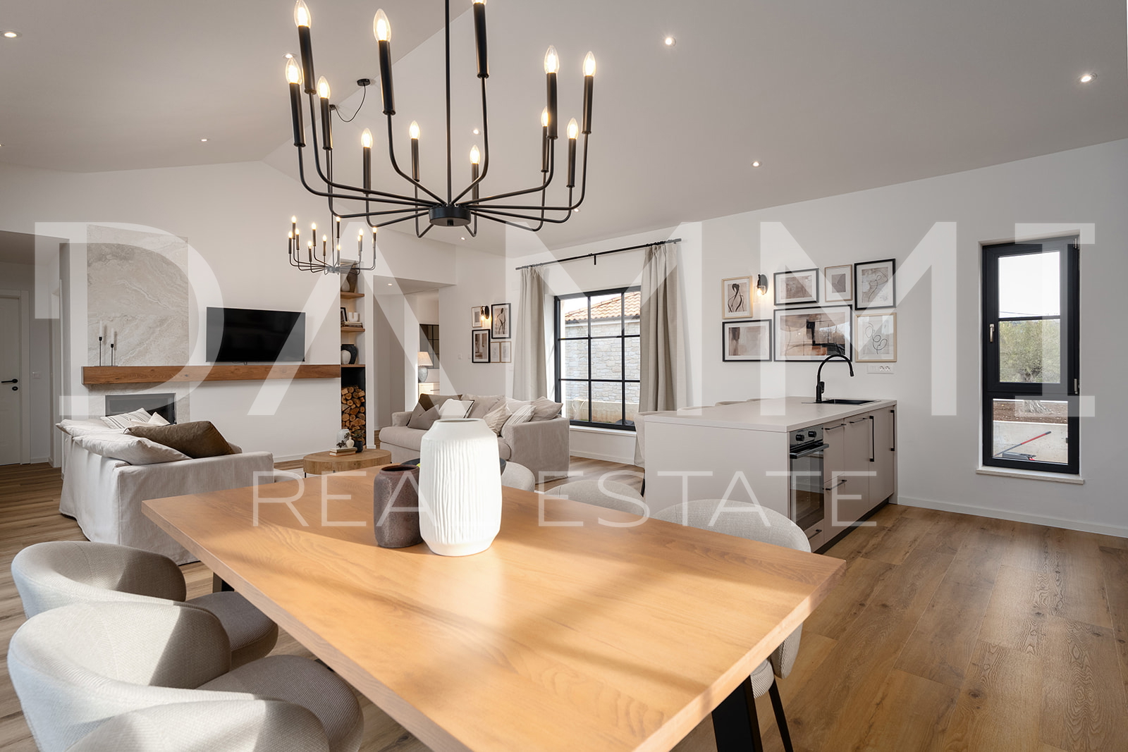 ISTRIA, ŽMINJ - Charming single-storey house with swimming pool