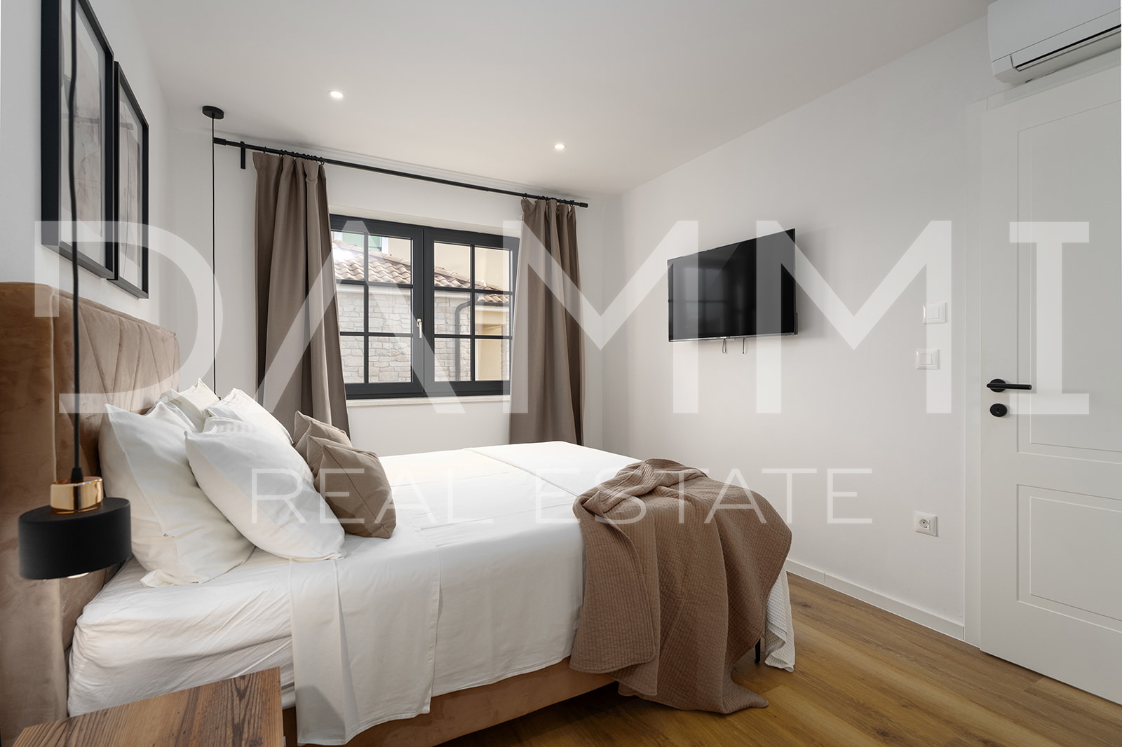 ISTRIA, ŽMINJ - Charming single-storey house with swimming pool