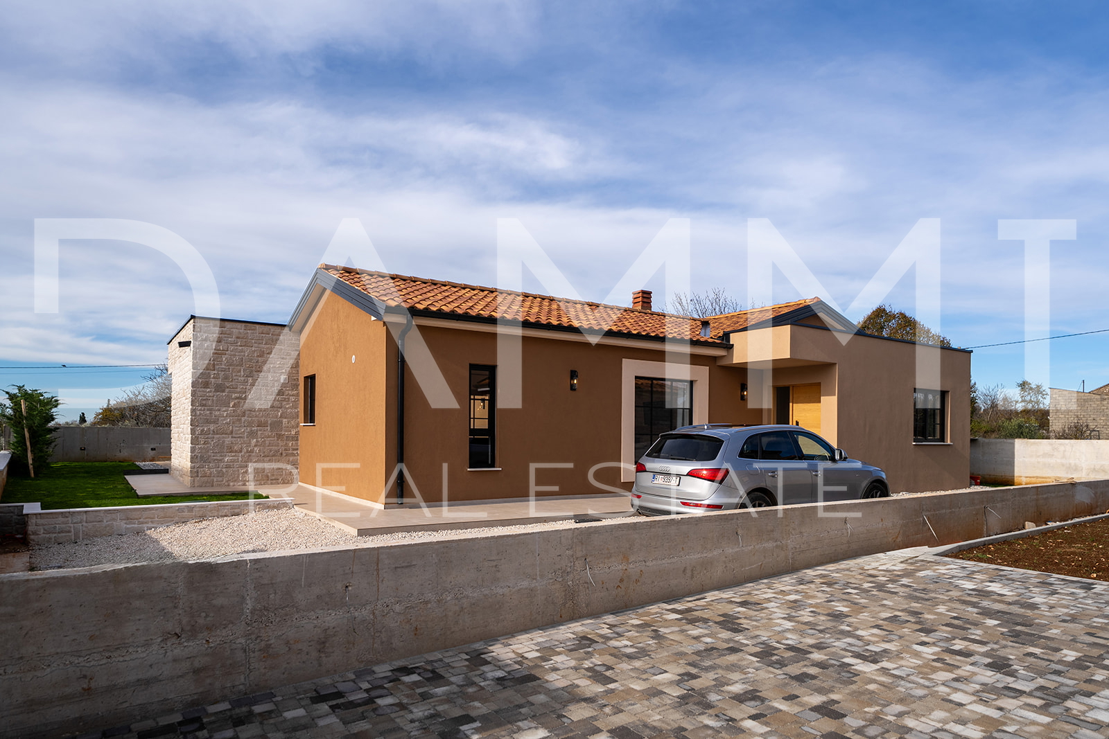 ISTRIA, ŽMINJ - Charming single-storey house with swimming pool