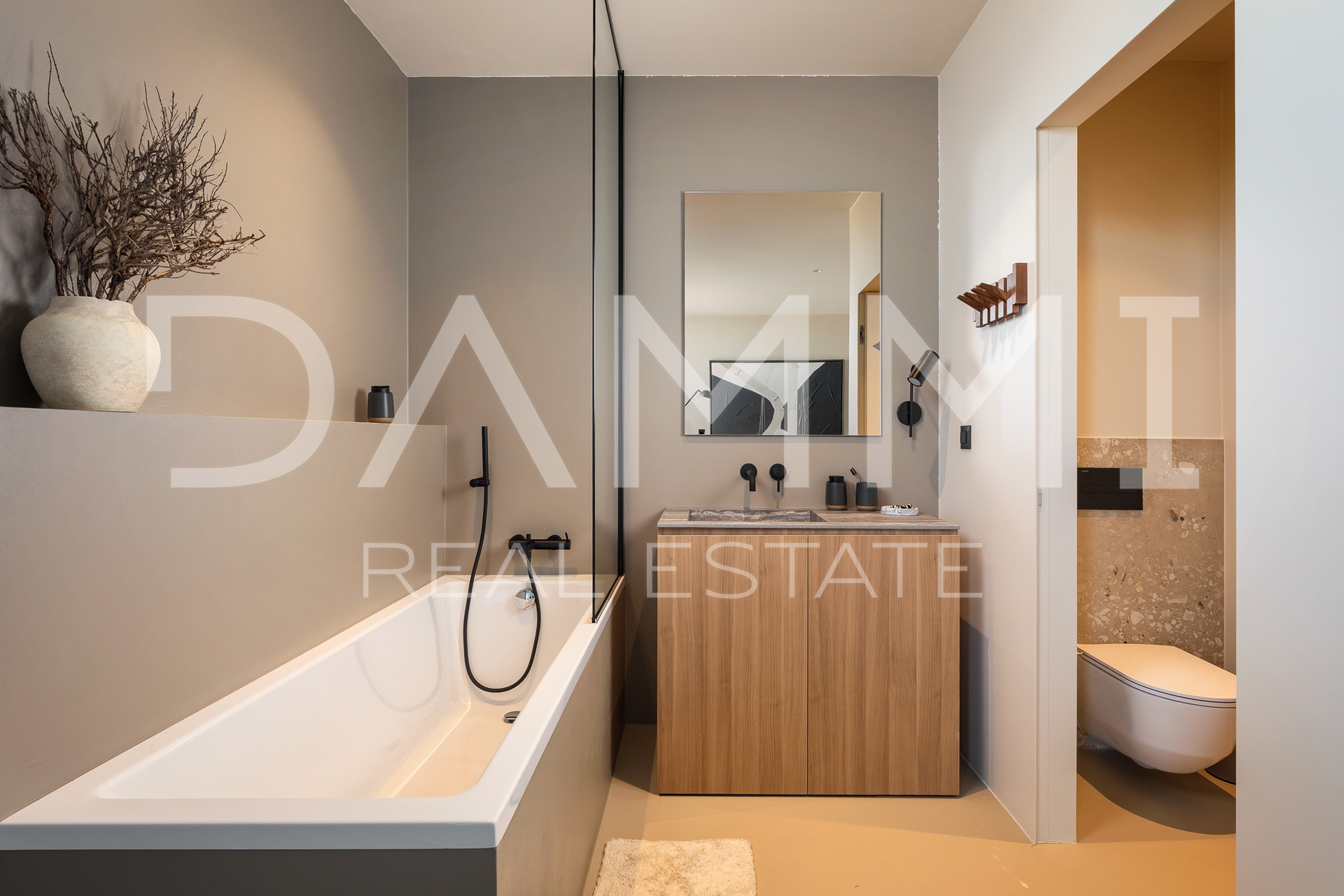 MOTOVUN&comma; OKOLICA - Moderna vila s bazenom i wellnessom