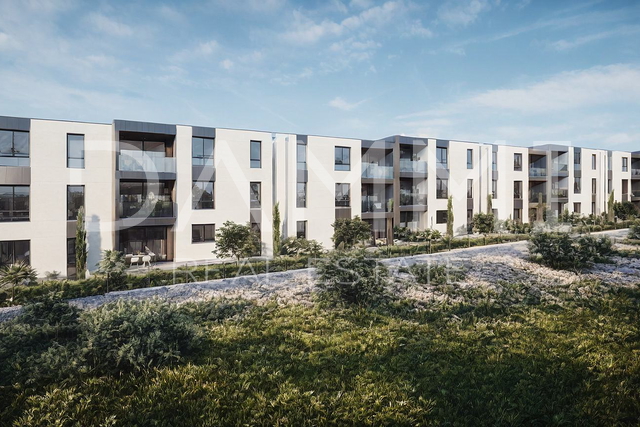 Istra, Pula, širi centar, veći komforan stan sa 3 sobe