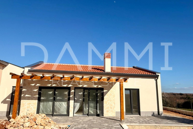 ISTRA, POREČ - DVOJNA PRIZEMNICA S BAZENOM