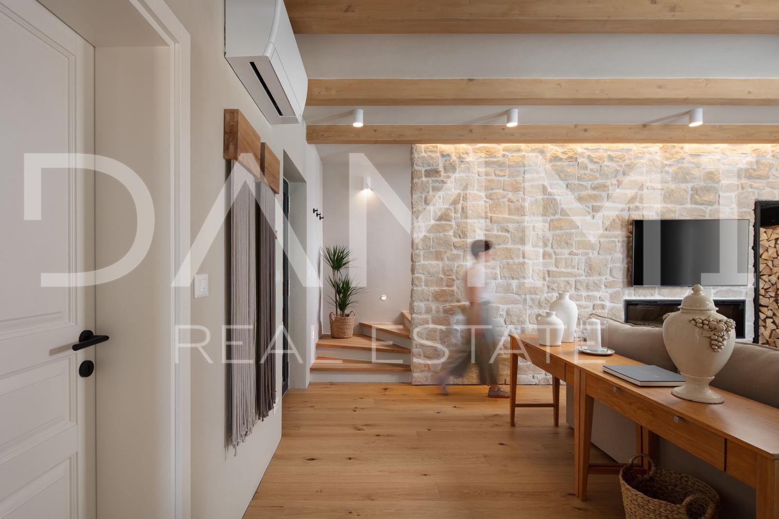 ISTRA&comma; TINJAN - Designer villa with pool and wellness center