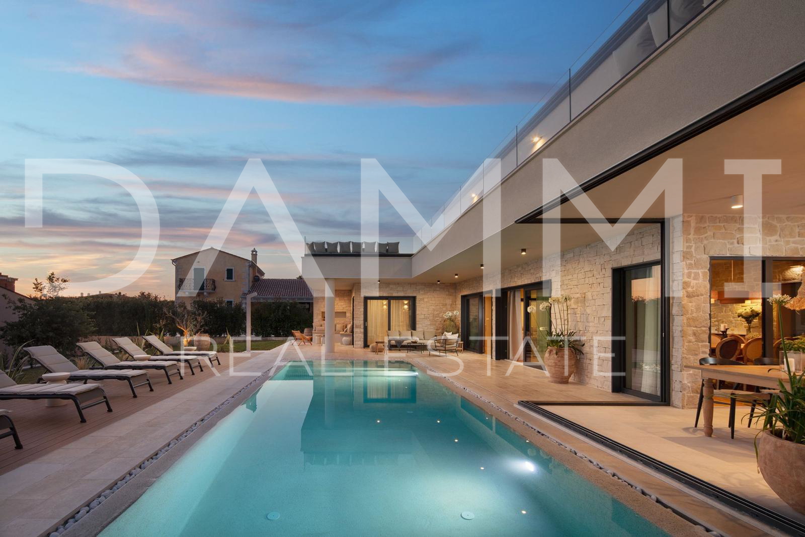 ISTRA&comma; TINJAN - Designer villa with pool and wellness center