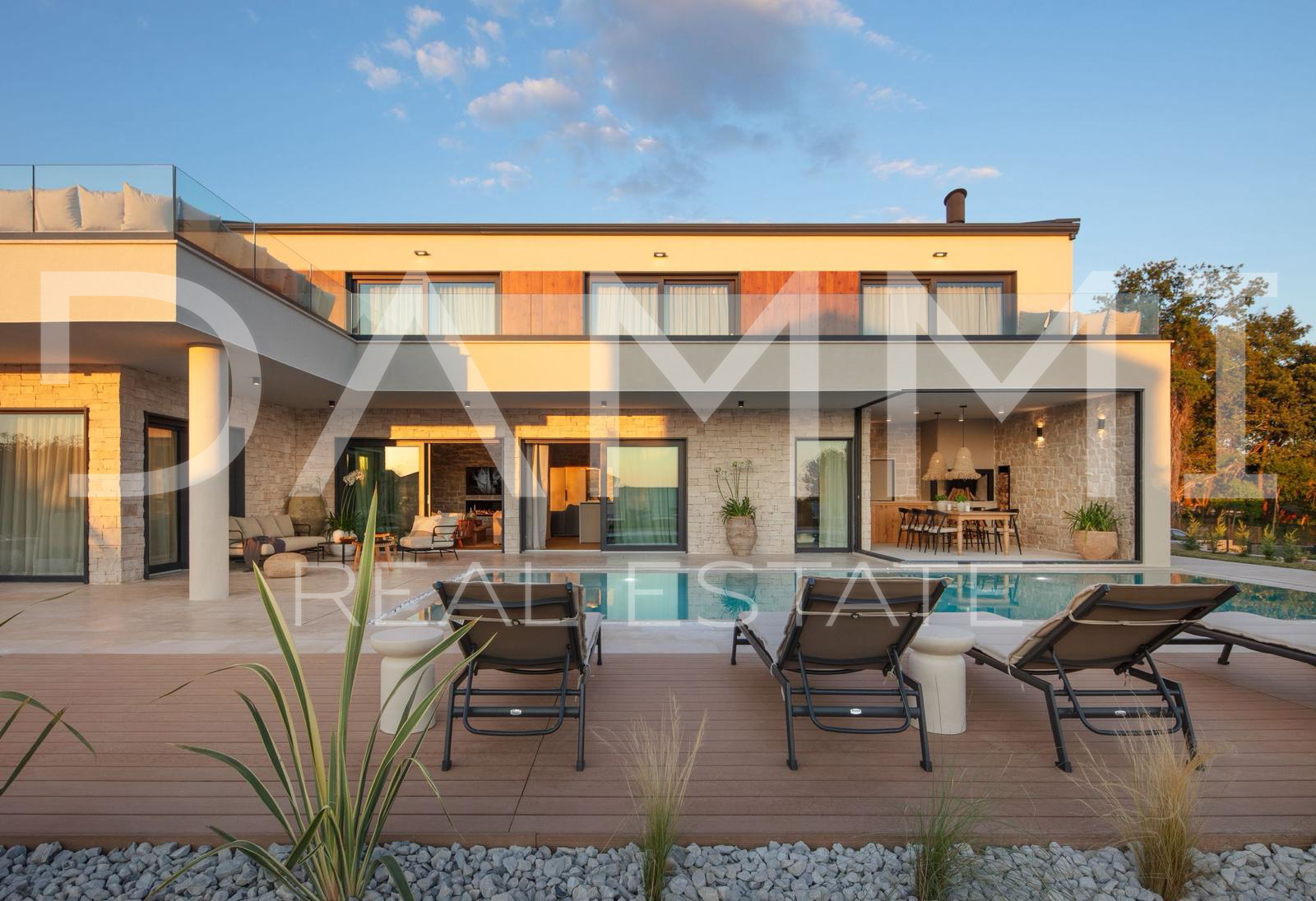 ISTRA&comma; TINJAN - Designer villa with pool and wellness center