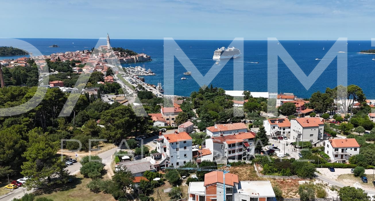 Istra&comma; Rovinj&comma; stan u novogradnji blizu centra i pla&zcaron;e