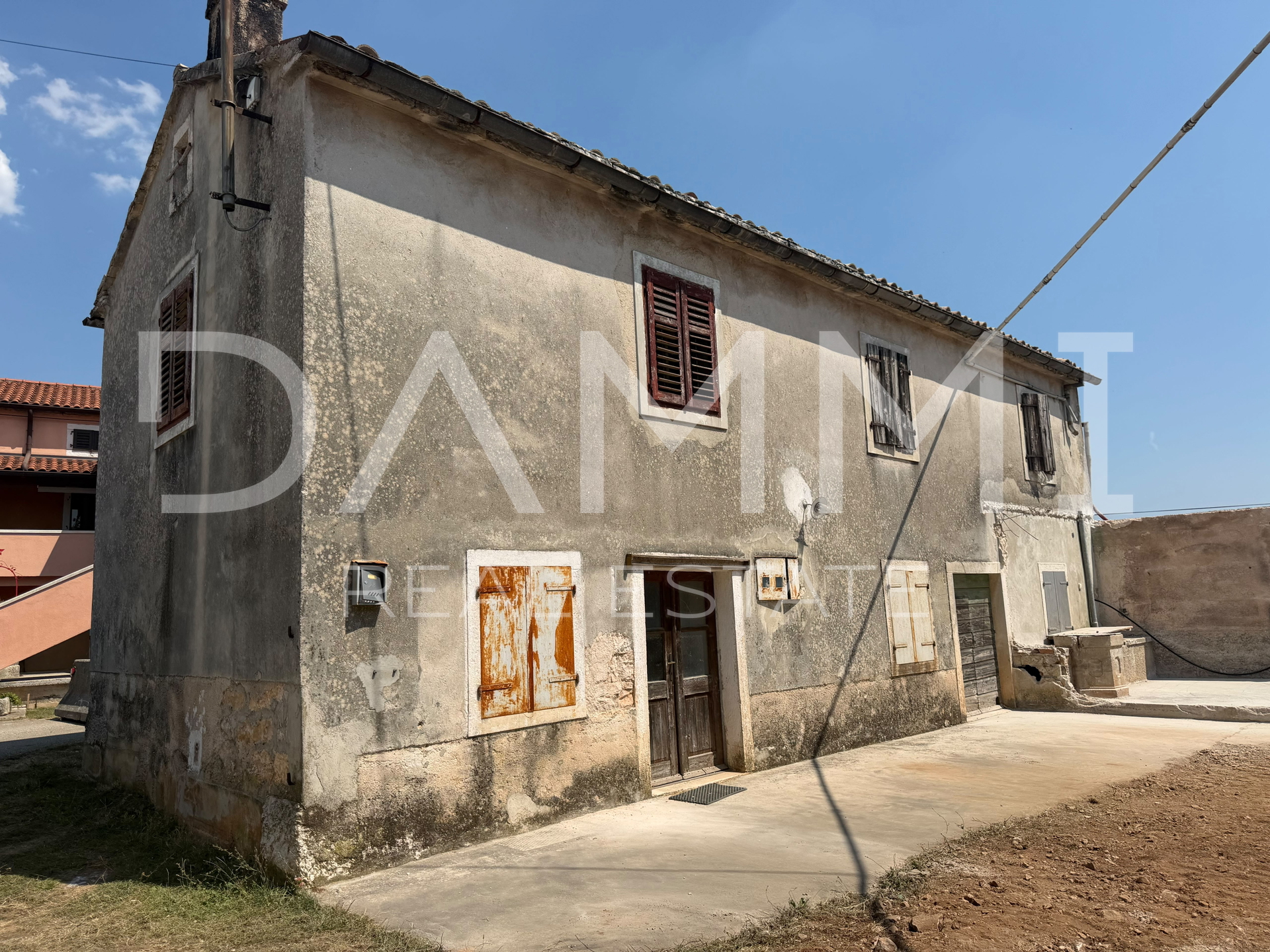 ISTRA&comma; &Zcaron;MINJ - Tradicionalna Istarska starina 2 ku&cacute;e