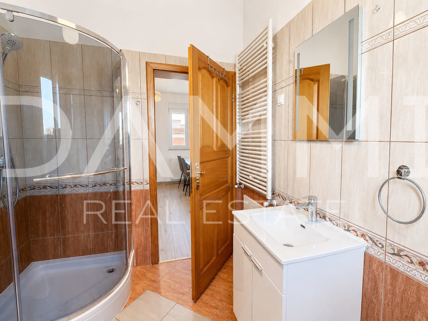 Istria&comma; Valbandon&comma; fully renovated and furnished two-bedroom apartment