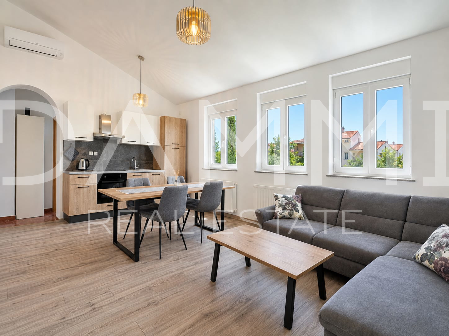 Istria&comma; Valbandon&comma; fully renovated and furnished two-bedroom apartment