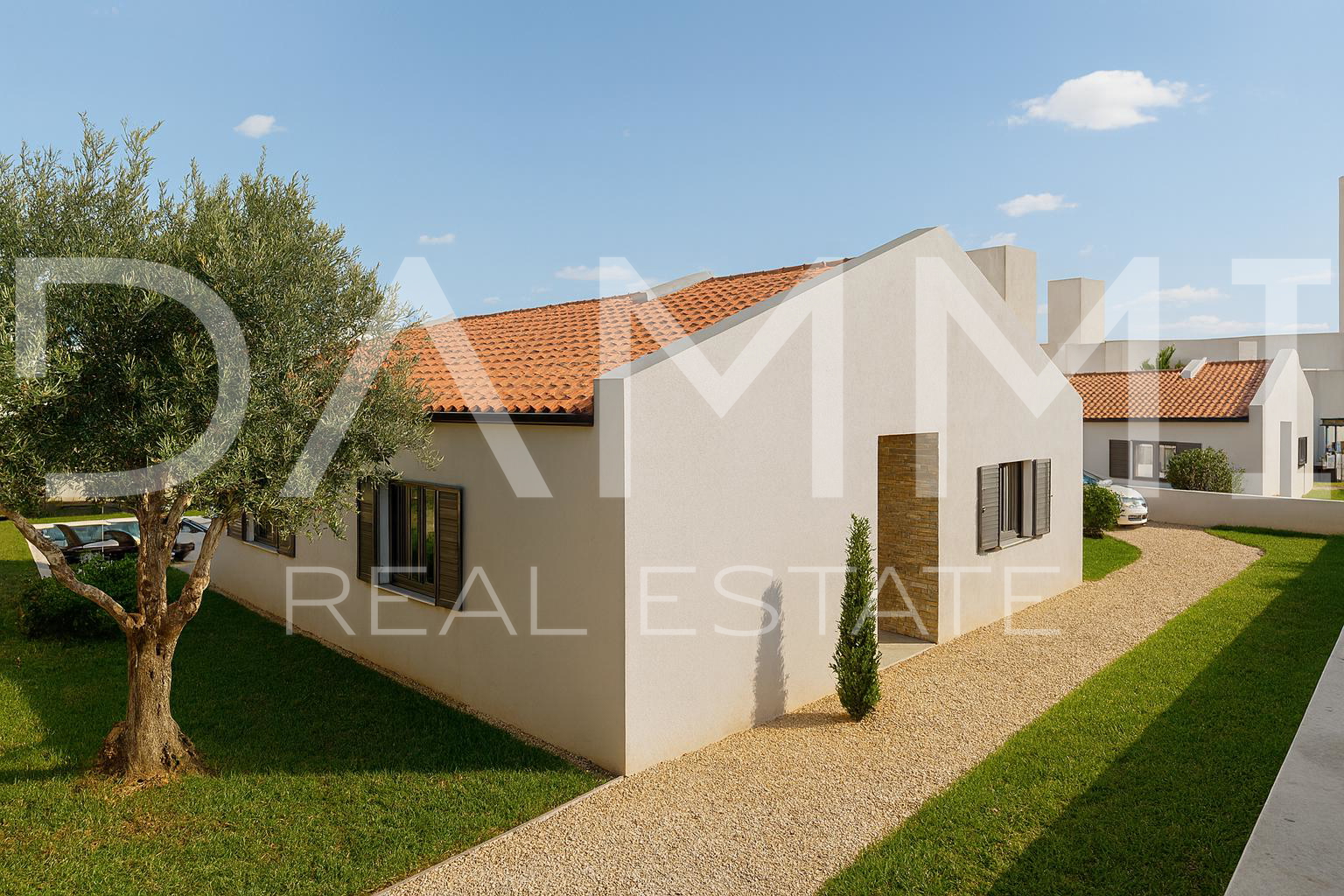 ISTRA&comma; SVETI LOVRE&Ccaron; - VILLA AL PIANO TERRA CON PISCINA IN AMBIENTE TRANQUILLO