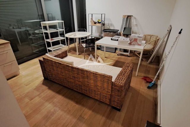 Appartamento, 54 m2, Affitto, Zadar - Borik