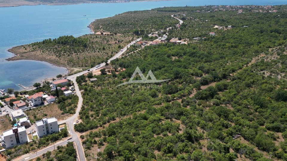 100 €/M2 - PREZZO AFFARE - TERRENO EDIFICABILE - CON VISTA SUL MARE E VELEBIT - 670 M2 - 67.000 €