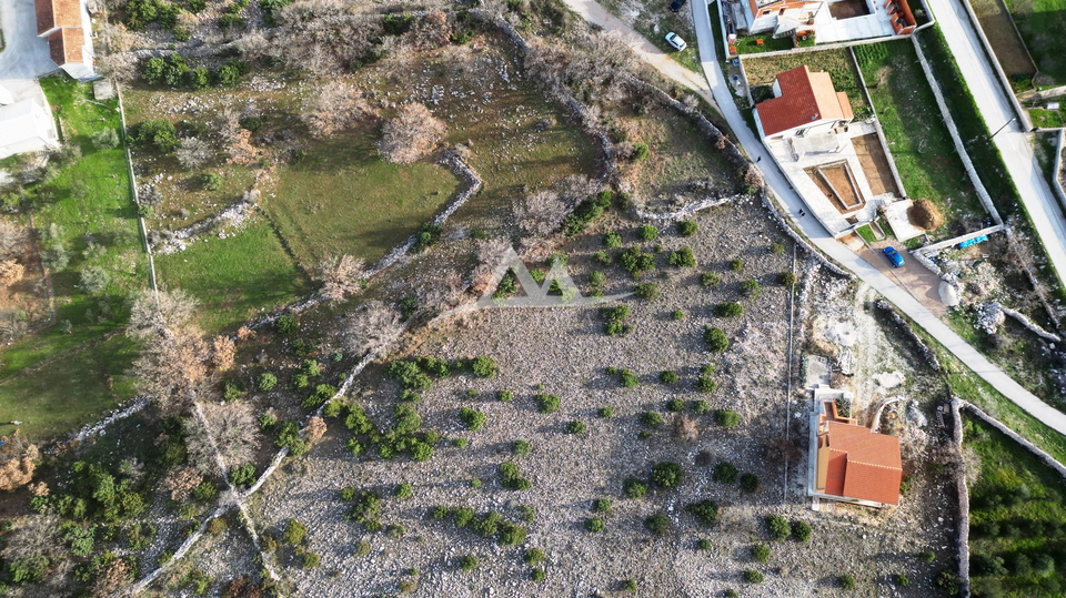 MASLENIČKO ŽDRILO - BAULANDFLÄCHE 1.879 M2 PLUS 6.873 M2LANDWIRTSCHAFT - 262.560 €